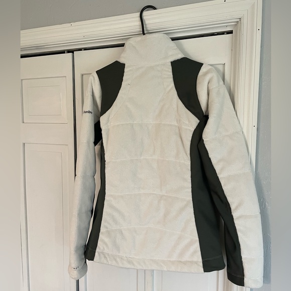 Women’s L Columbia omniheat fleece zip up. - Picture 4 of 4